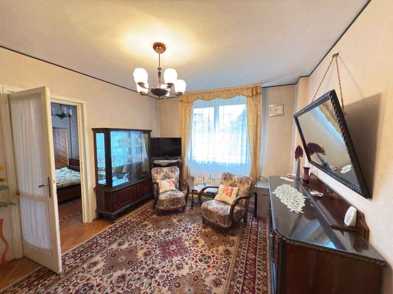 Gara de Nord, apartament 2 camere, etaj 2, mobilat clasic.