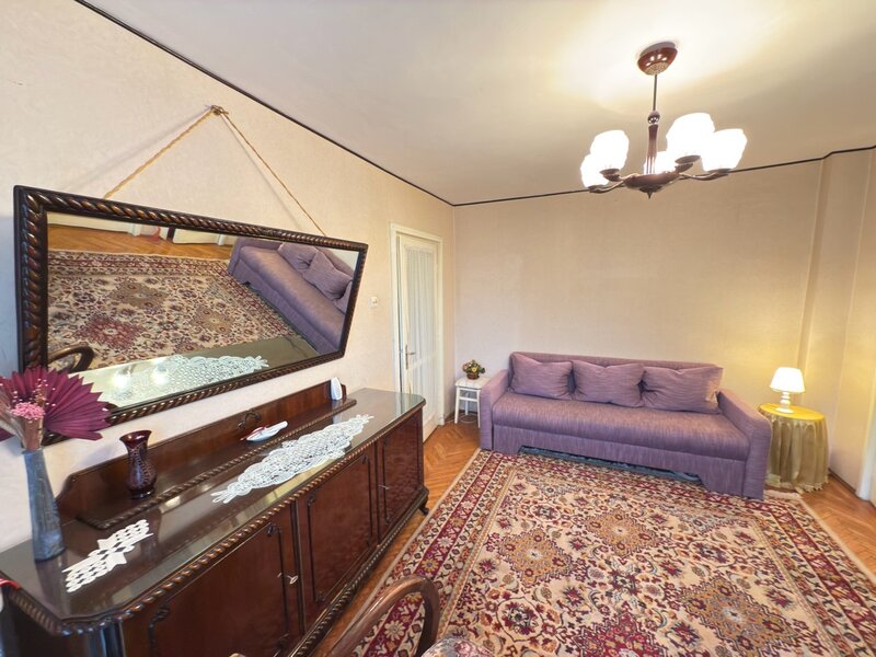 Gara de Nord, apartament 2 camere, etaj 2, mobilat clasic.